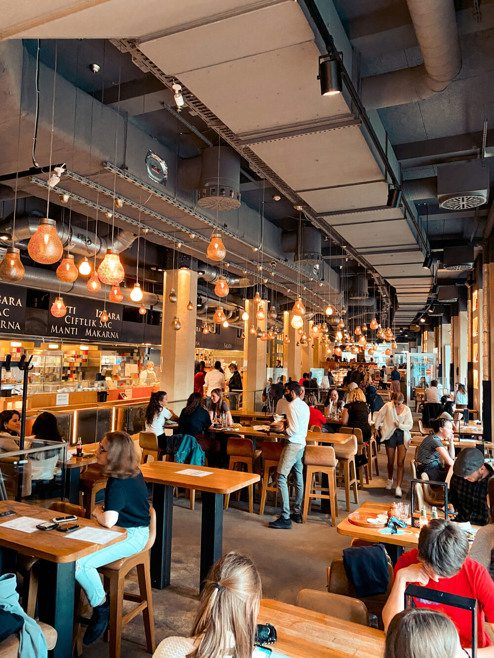10 Things You Absolutely Must Ask an Expert Before Finalising Your Restaurant Menu!